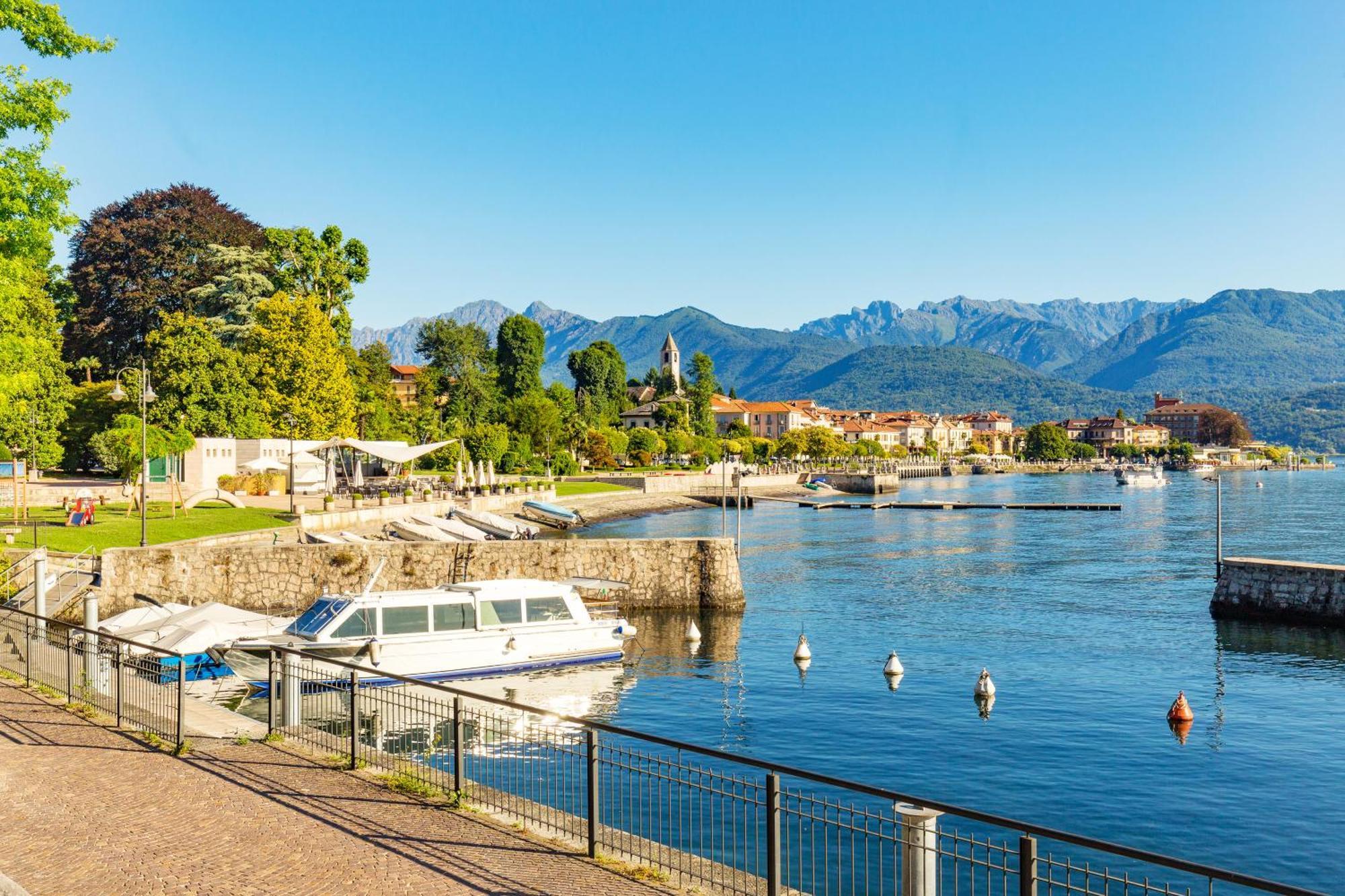 Petalo Bianco 100M From Lake - Happy Rentals Baveno Exterior foto
